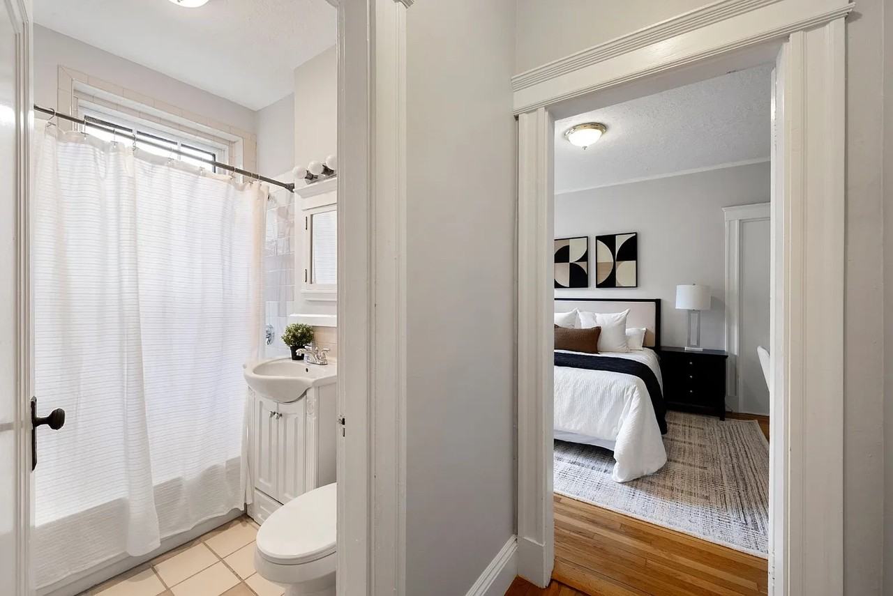 2 Crawford St - Photo 2 of 25