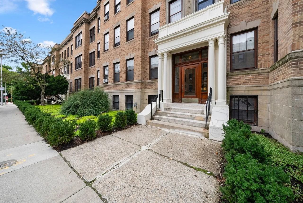 2 Crawford St - Photo 5 of 25