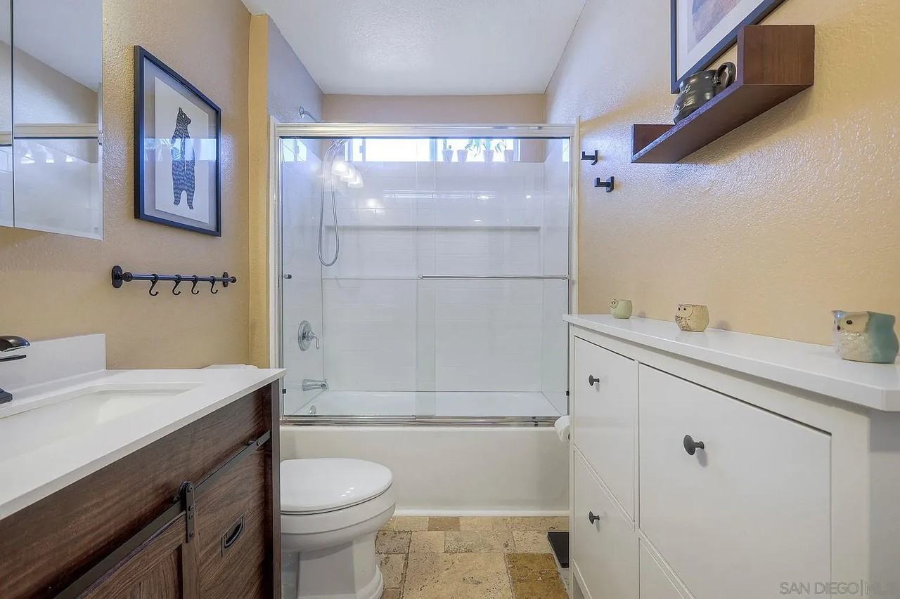 4425 Louisiana St - Photo 2 of 19