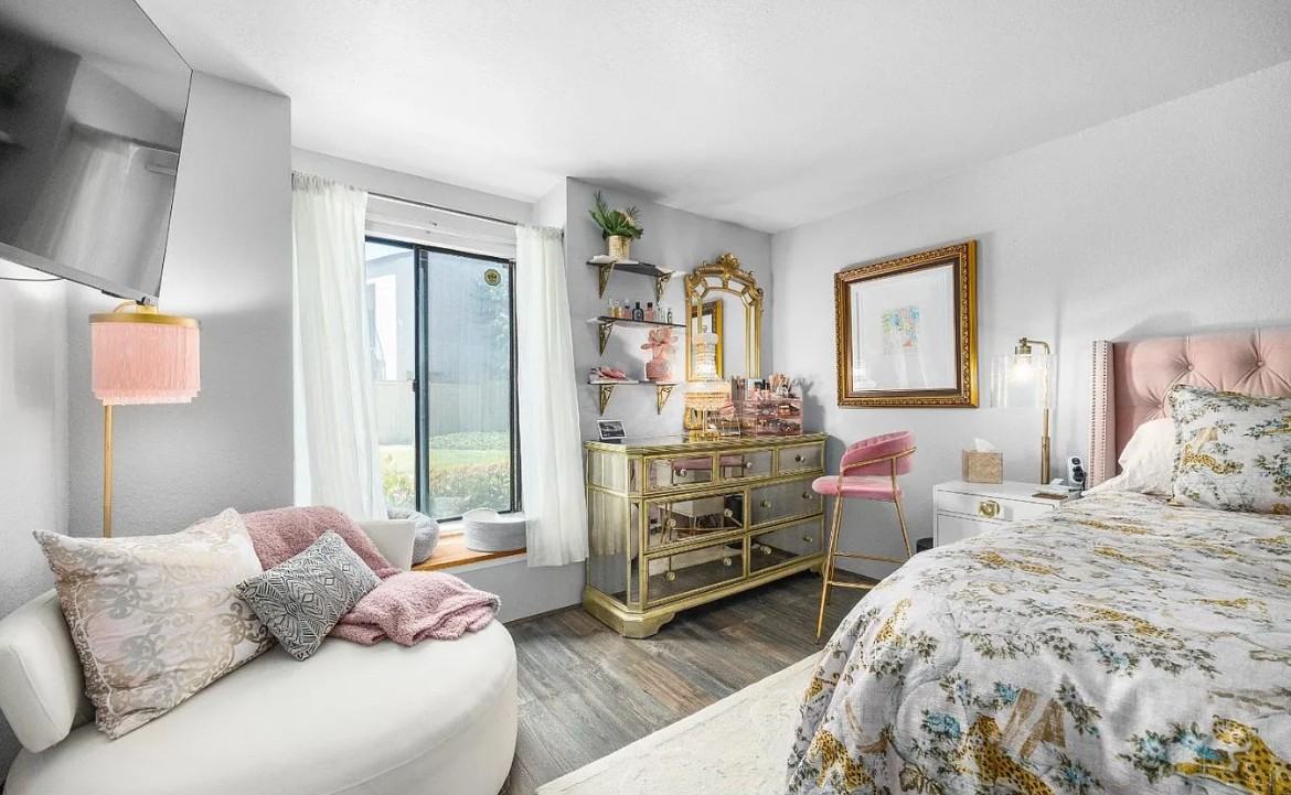 2392 N Main St - Photo 3 of 18