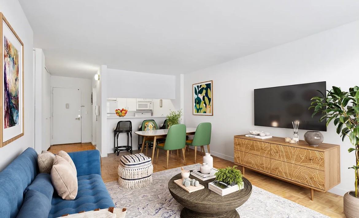 2250 Broadway - Photo 3 of 11