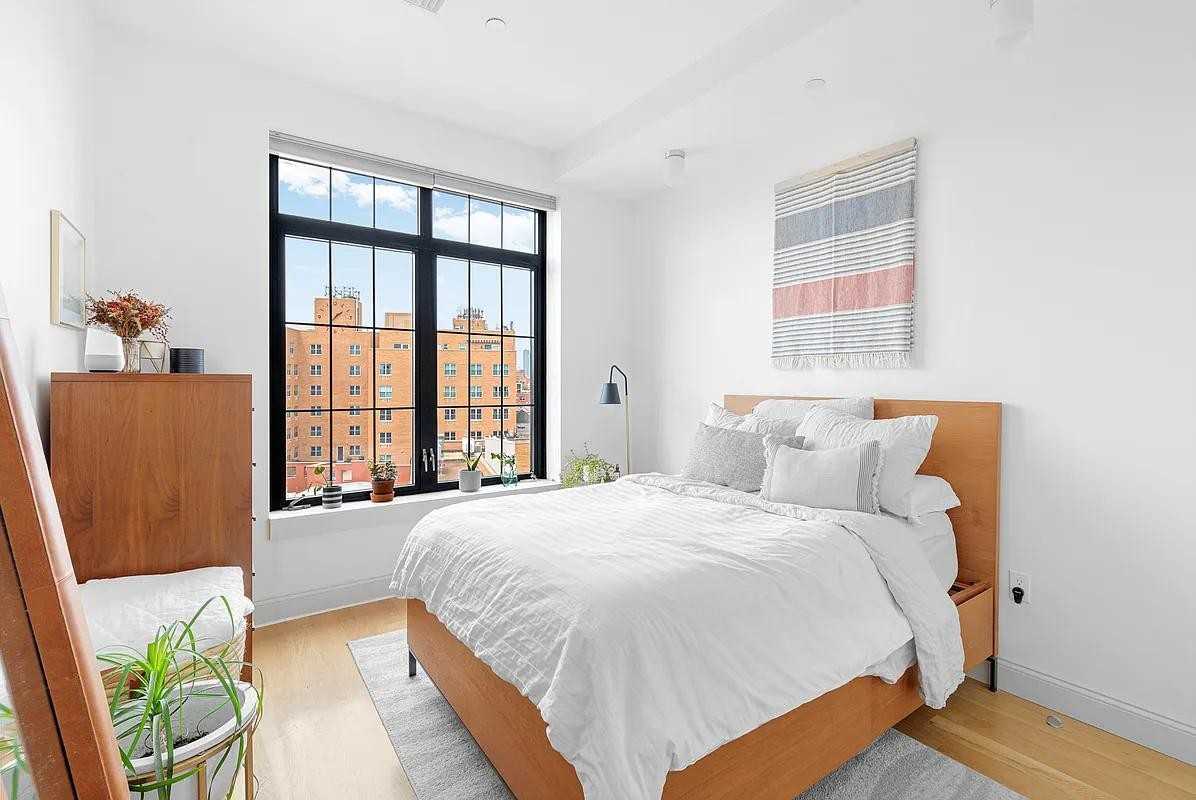 42 Maspeth Ave - Photo 4 of 9