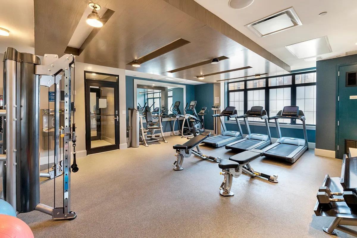 42 Maspeth Ave - Photo 6 of 9