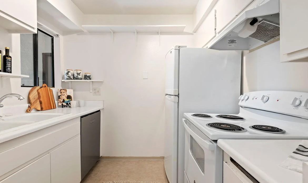 968 Miramonte Dr - Photo 5 of 13