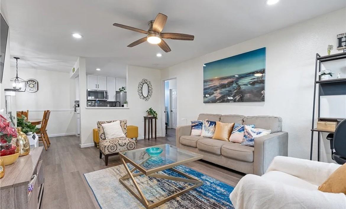 1345 Cabrillo Park Dr - Photo 2 of 16