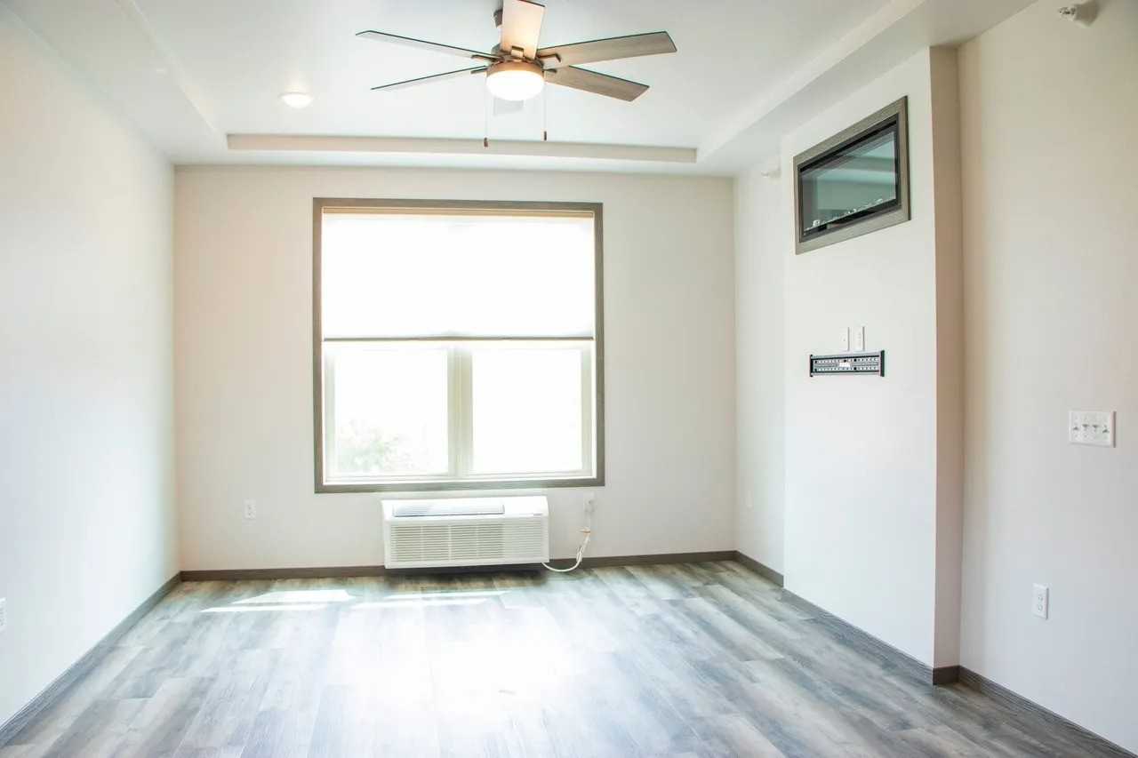 2460 Golf Rd - Photo 4 of 6