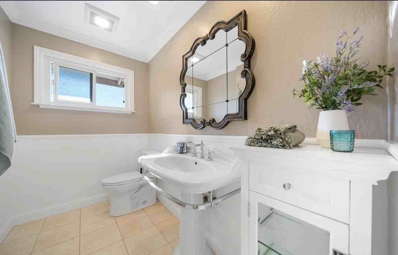 916 Park Pacifica Ave - Photo 4 of 10