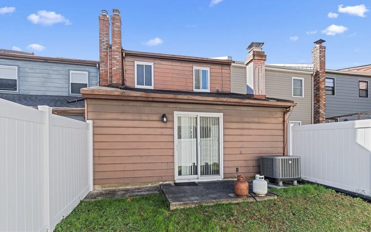 1421 Alexander Way - Photo 5 of 10