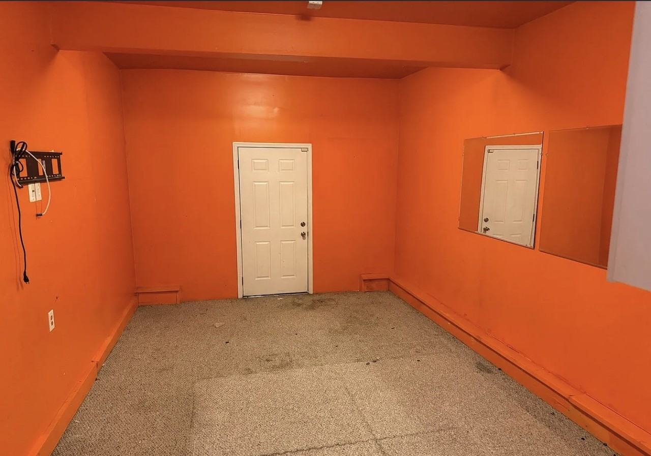 1809 Labrott Ln - Photo 5 of 10