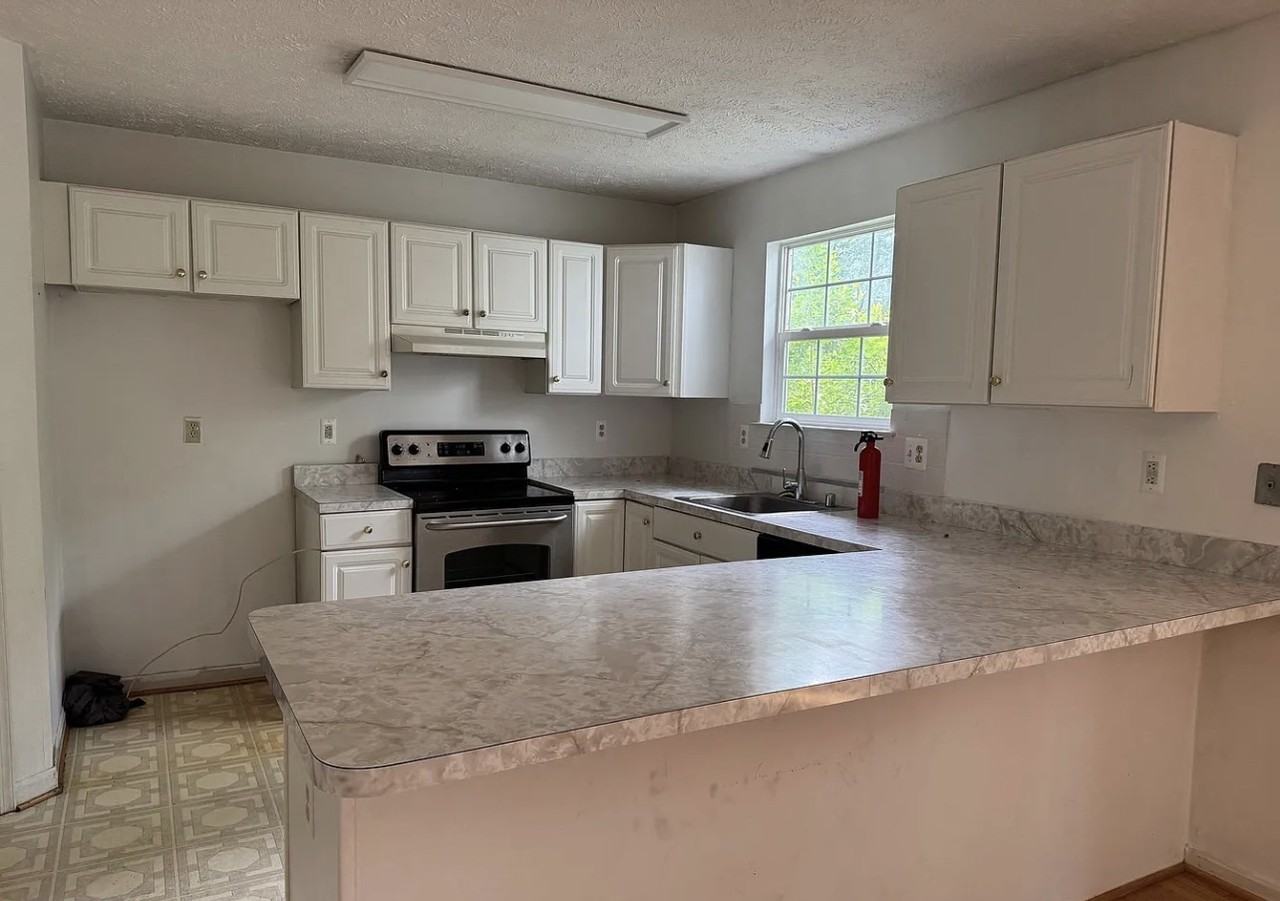 1809 Labrott Ln - Photo 6 of 10