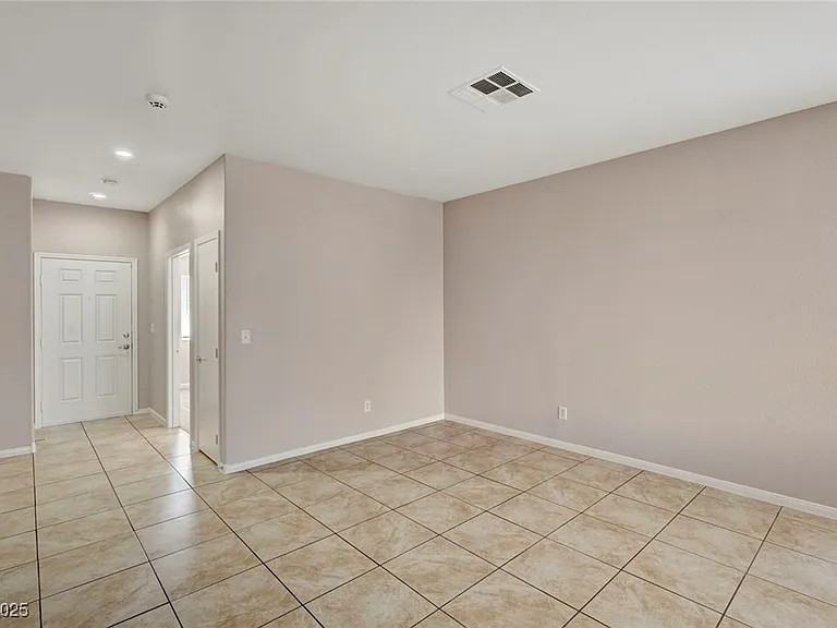 1708 Morse Arberry Ave - Photo 2 of 9