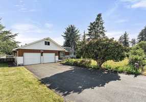 featured image of 6702 120th St E