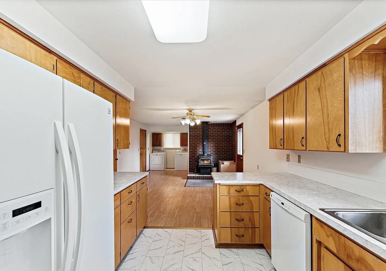 6702 120th St E - Photo 6 of 7