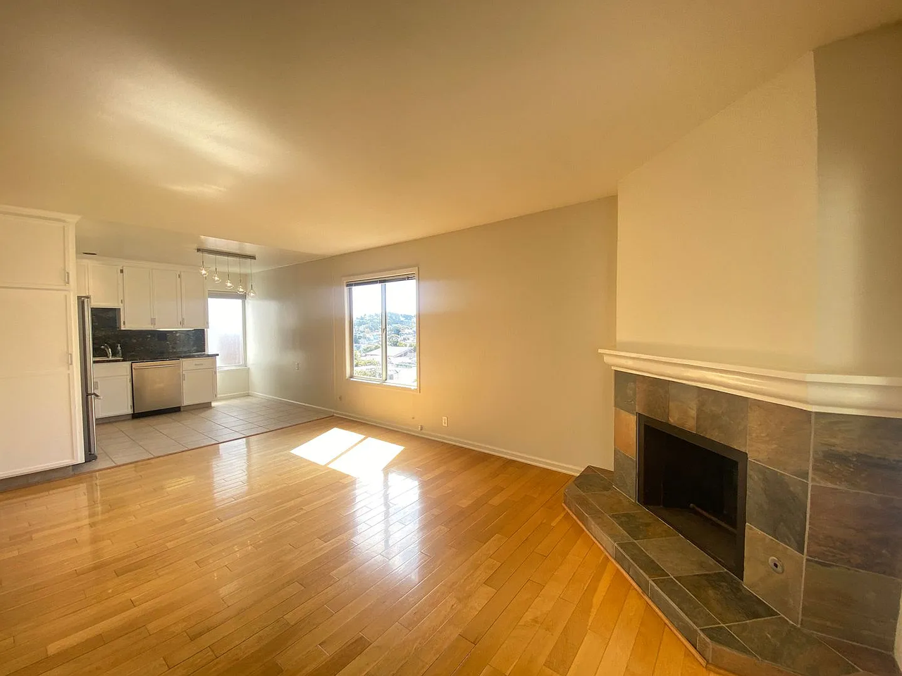 1565 Noe St #1 - Photo 5 of 10