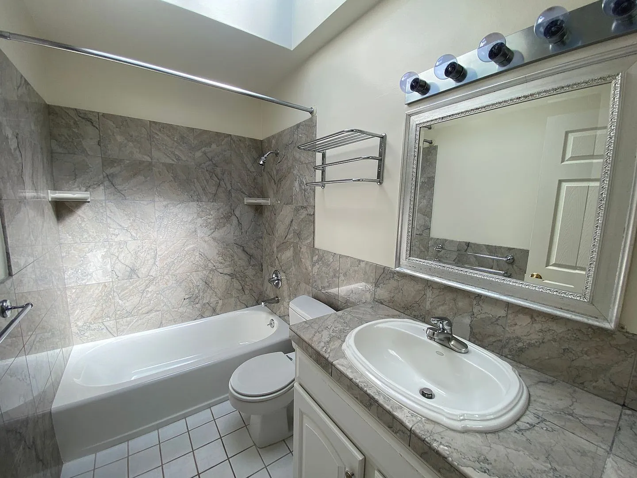 1565 Noe St #1 - Photo 7 of 10