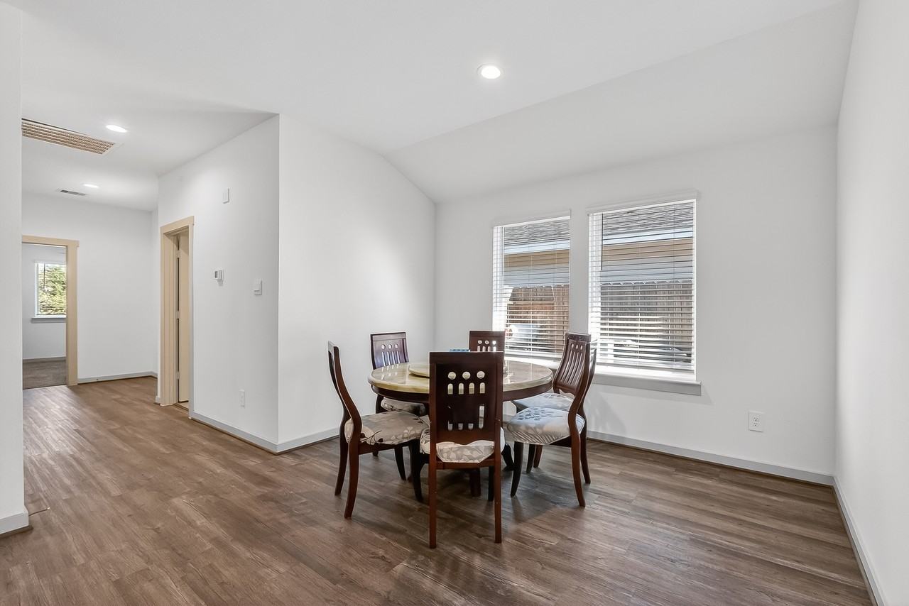 2920 Stamford Hill Ln - Photo 5 of 31