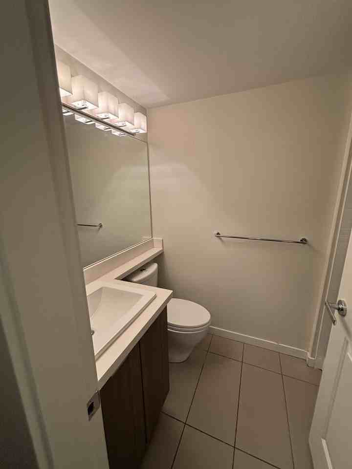 3301 151 St - Photo 6 of 24