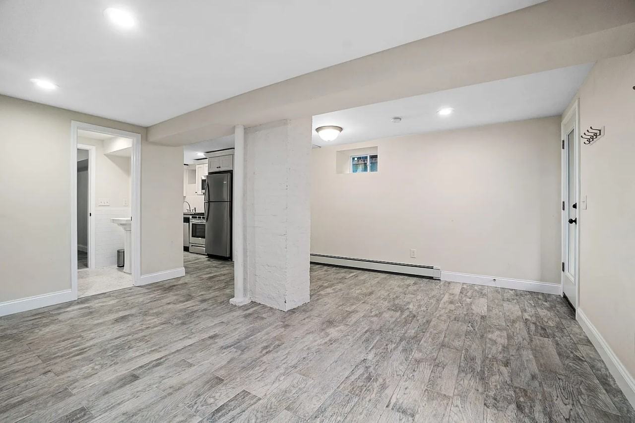 461 Warburton Ave - Photo 5 of 7