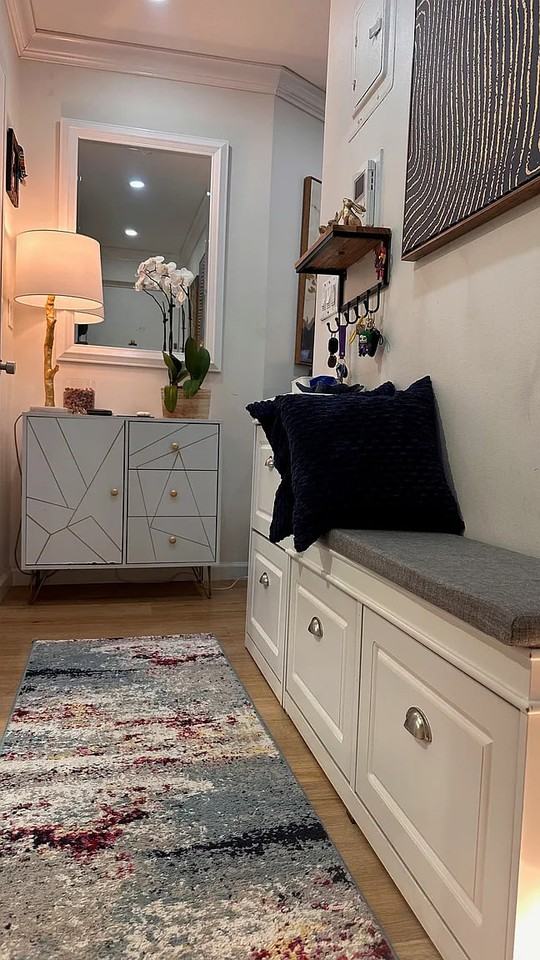 445 W 19Th St - Photo 2 of 8