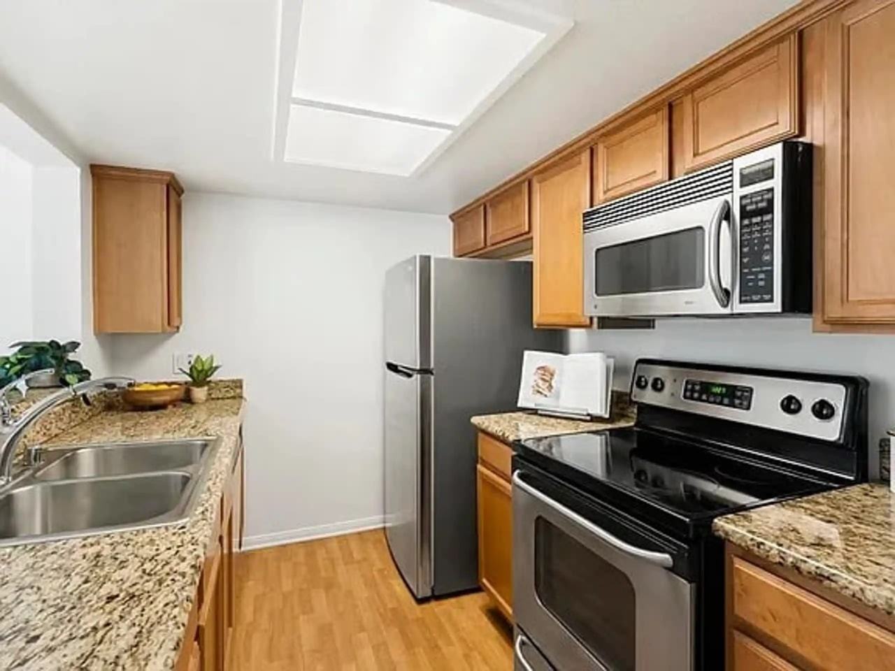 14936 Avenida Venusto - Photo 4 of 5