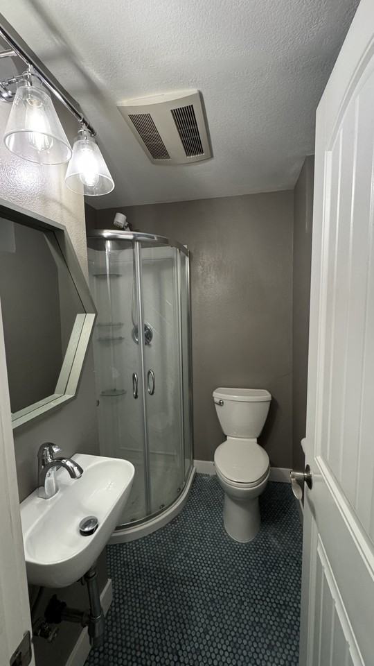 505 Mt Hood Dr Sw #NA - Photo 3 of 23