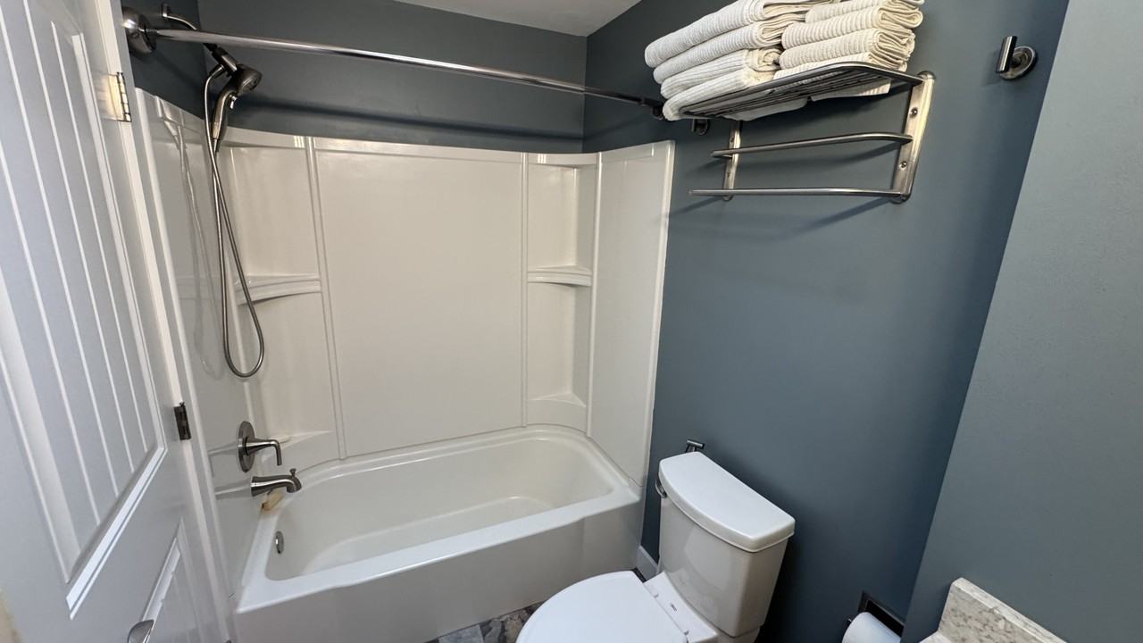 505 Mt Hood Dr Sw #NA - Photo 7 of 23