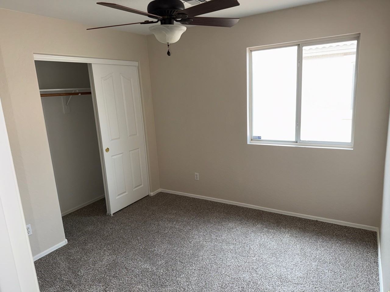 6794 W Del Mar Ln #NA - Photo 5 of 9