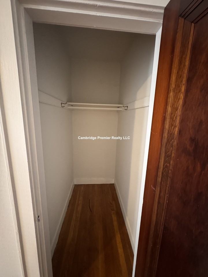 Highland Ave #22 - Photo 3 of 5