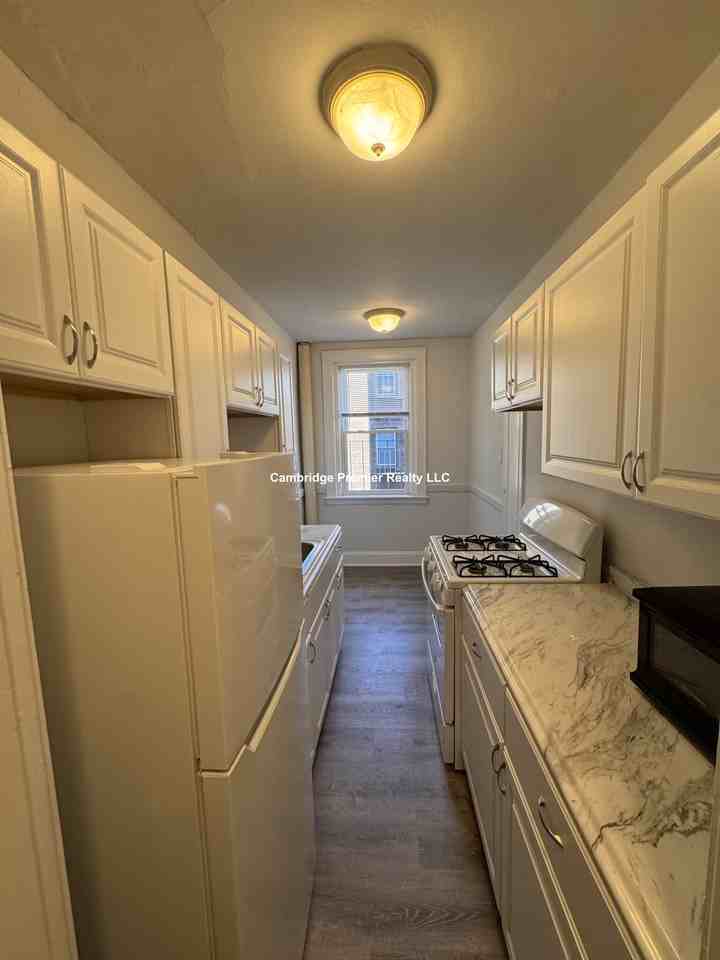 Highland Ave #22 - Photo 5 of 5