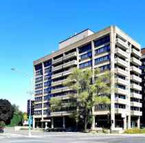 5505 Boulevard Cavendish #906 - Photo 1 of 1