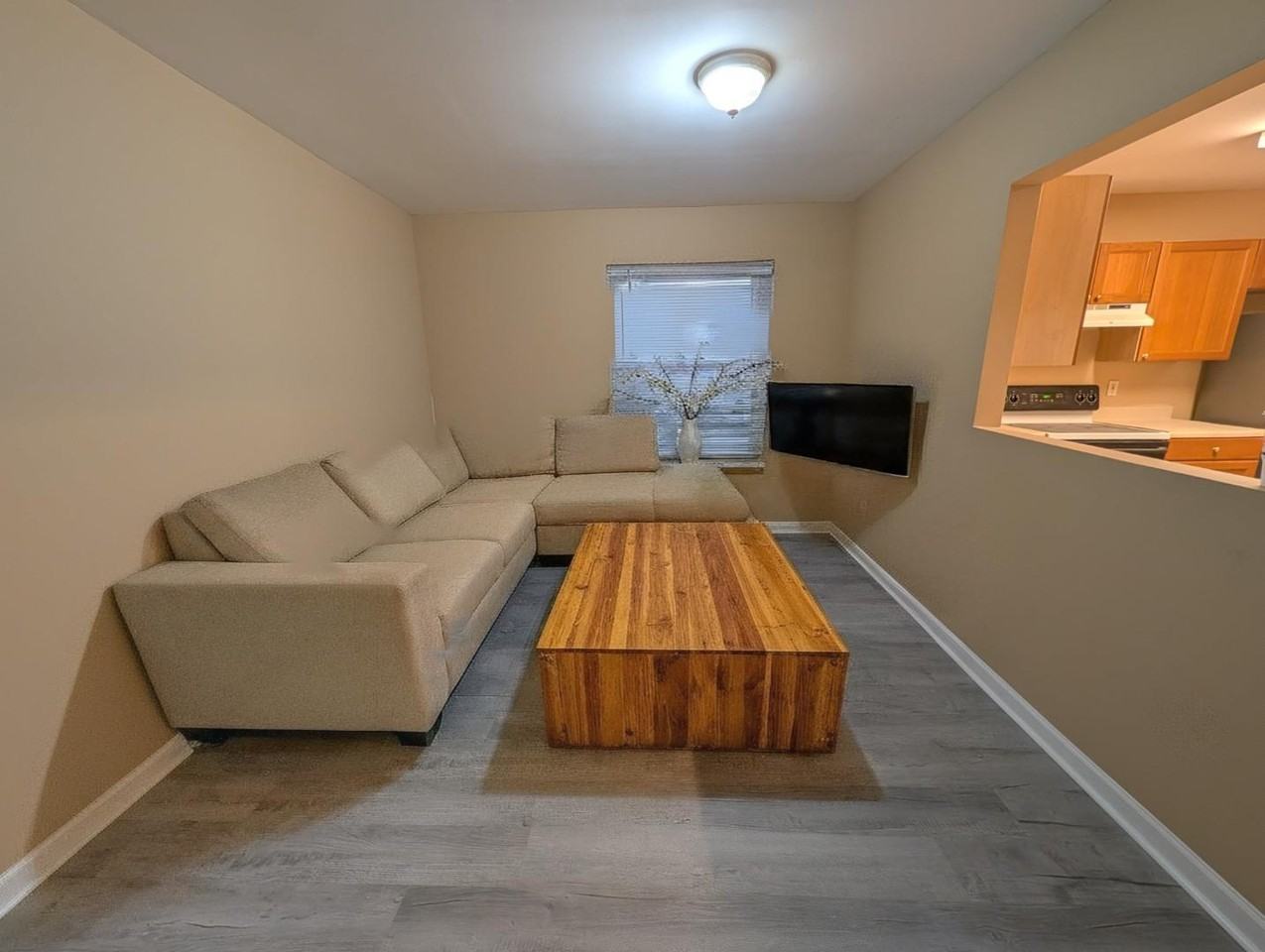 Merry Oak House - Photo 2 of 2