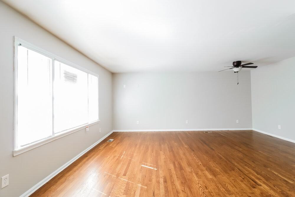 229 Sam Pate Dr - Photo 3 of 16