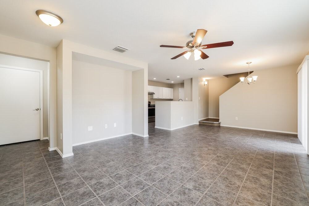 2716 N Saramano Ln - Photo 5 of 17