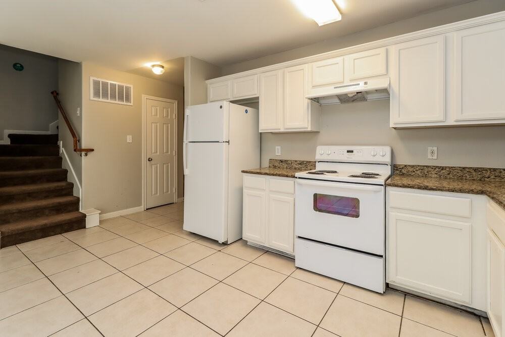 4939 N Cancun Dr - Photo 7 of 17