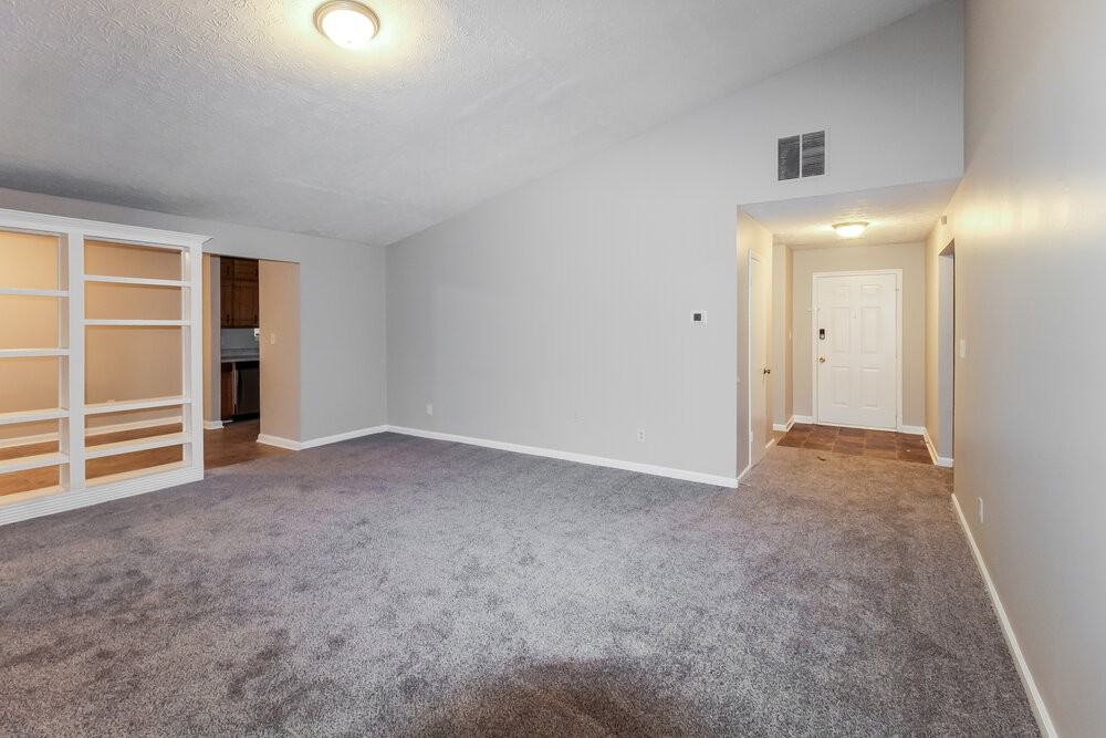 5913 Clate Ct - Photo 5 of 16