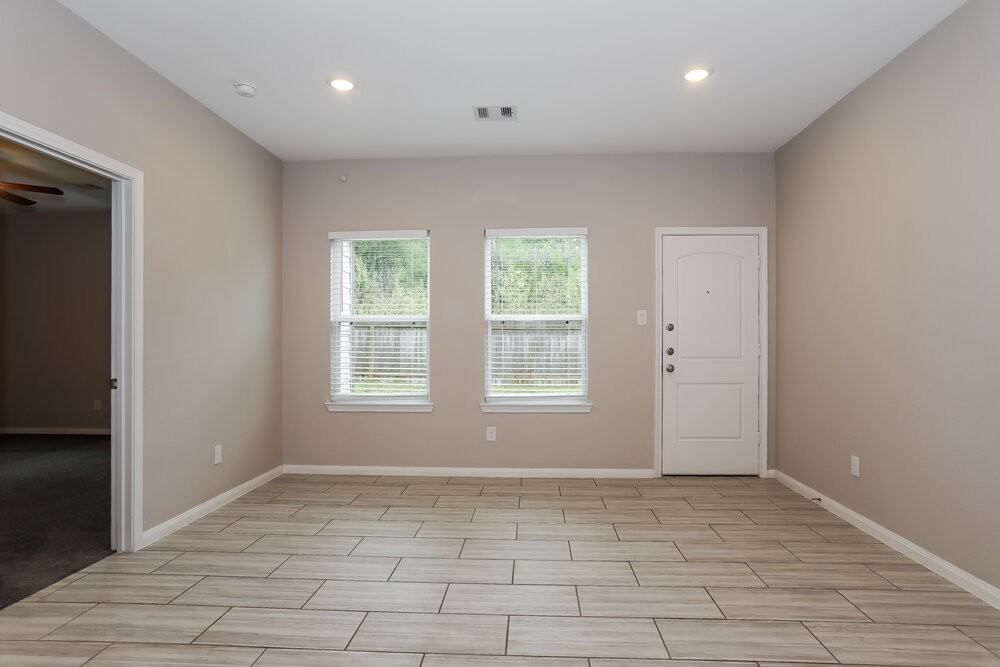 12469 Lake Conroe Hills Dr - Photo 4 of 17