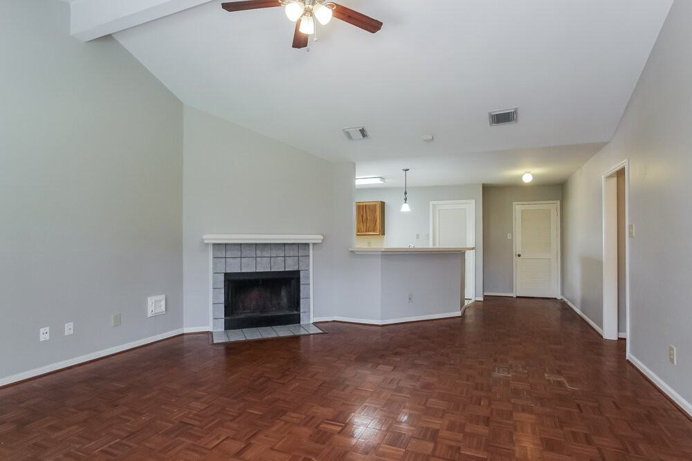 19323 Bristlestar Dr - Photo 4 of 16