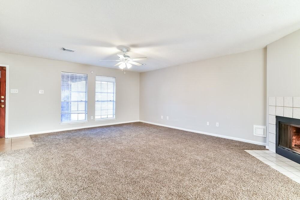 6803 Hedgewick Dr - Photo 2 of 15