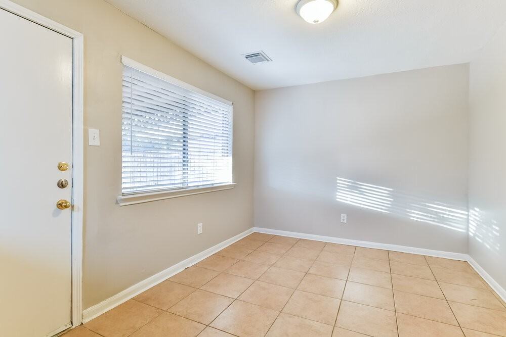 6803 Hedgewick Dr - Photo 7 of 15