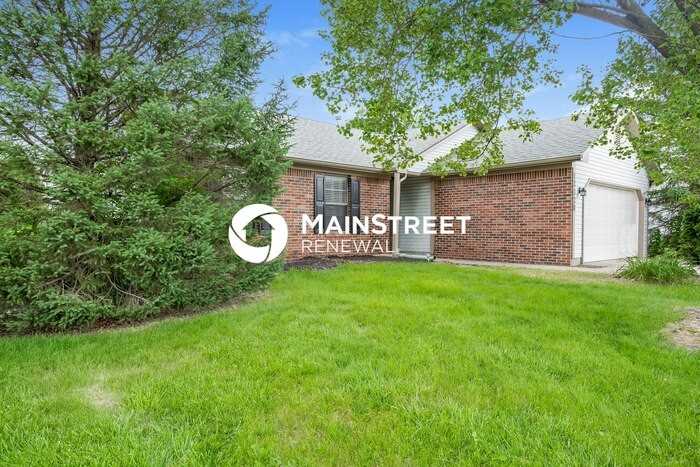 12328 Cobblestone South Dr - Photo 3 of 16