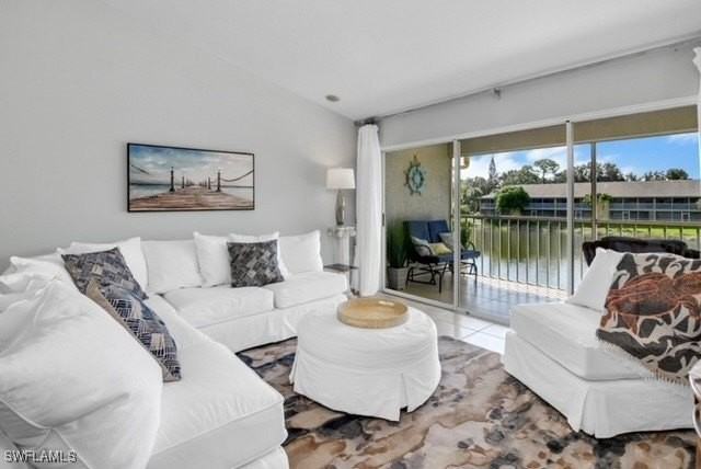 1290 Yesica Ann Cir - Photo 2 of 10