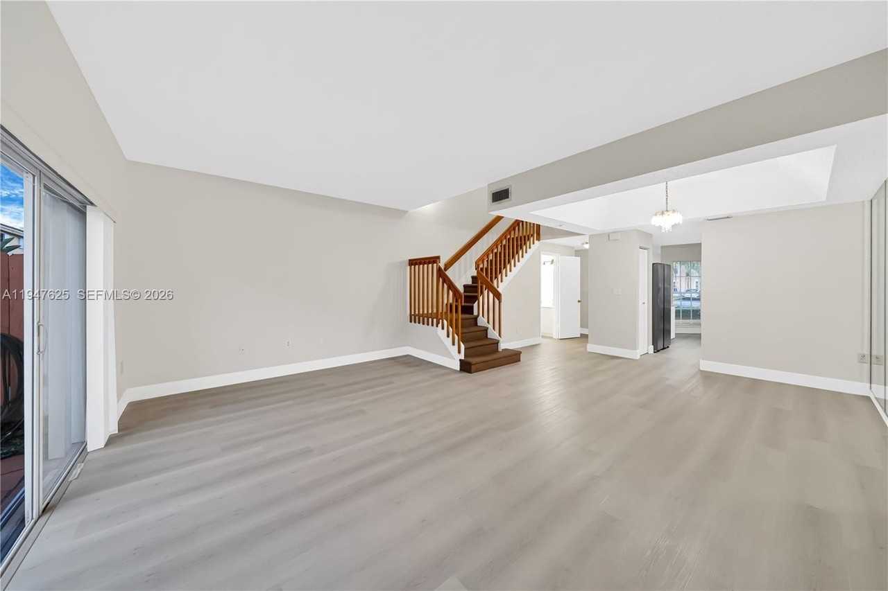 14325 Sw 57th Ln #6-6 - Photo 4 of 22