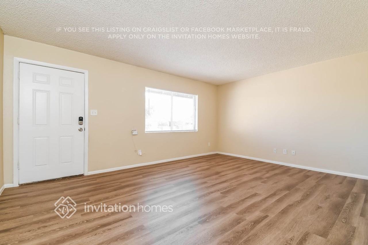 4228 N 81st Dr - Photo 3 of 17