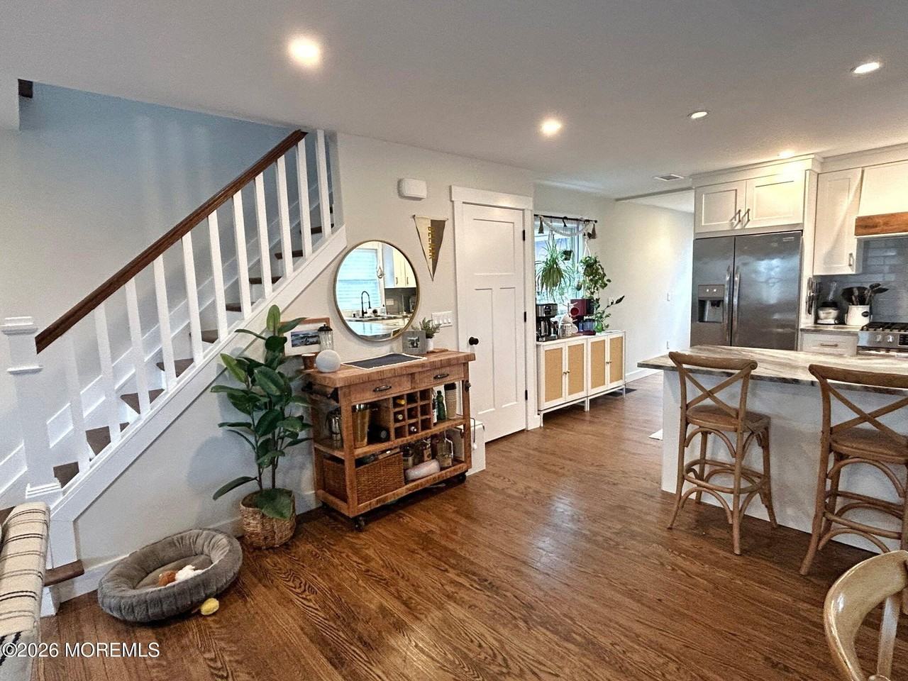 403 8th Ave - Photo 6 of 21