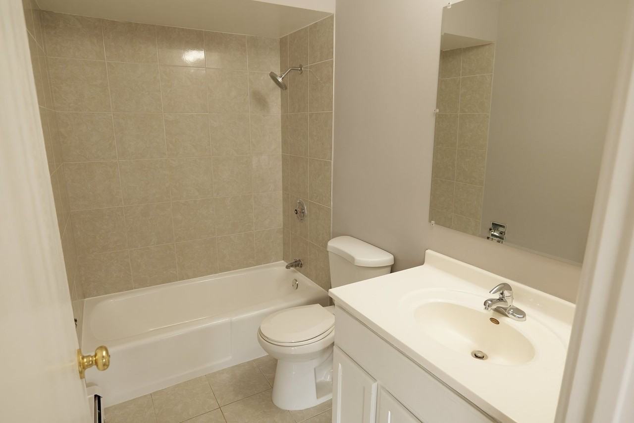 12630 S Alpine Dr Apt 7 #7 - Photo 7 of 9