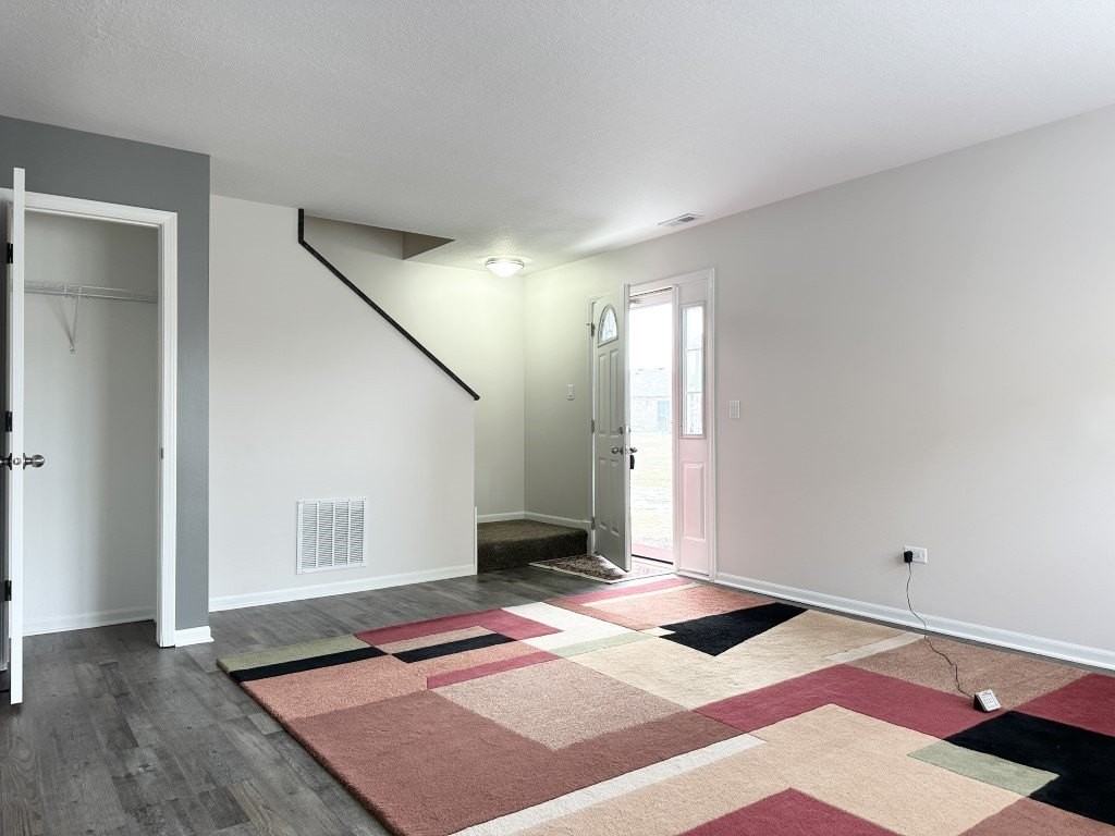 1227 Leon Way - Photo 6 of 33