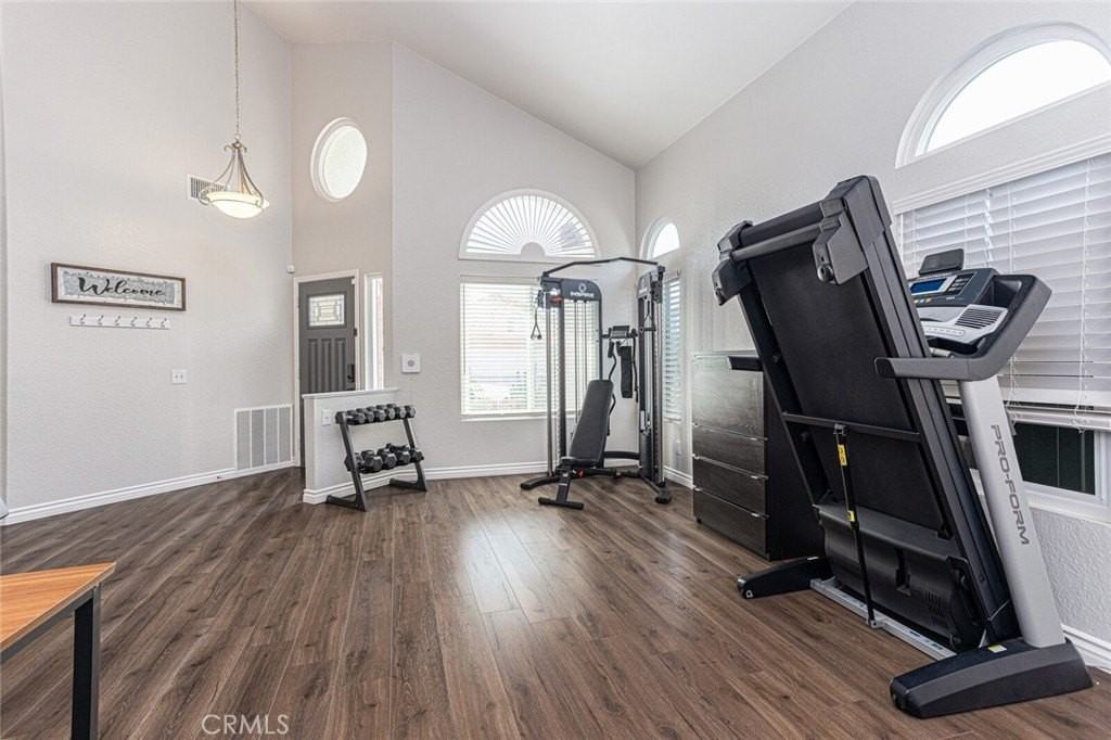 10352 Desert Star St - Photo 5 of 27