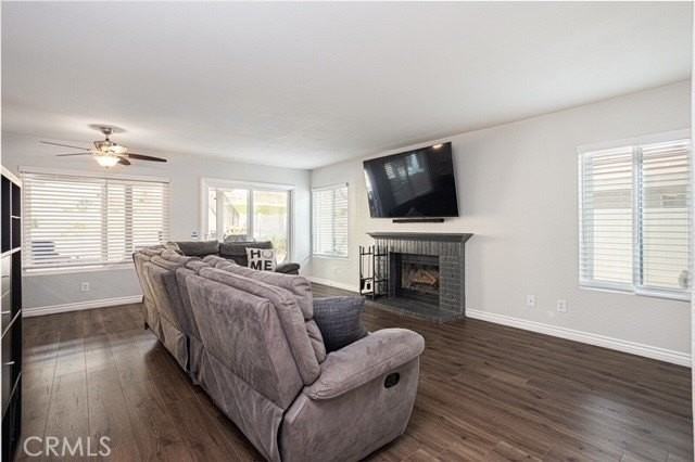 10352 Desert Star St - Photo 7 of 27