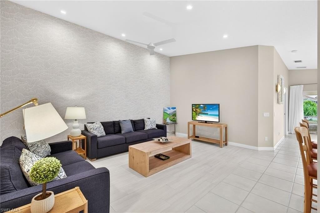 7114 Marconi Ct - Photo 3 of 31