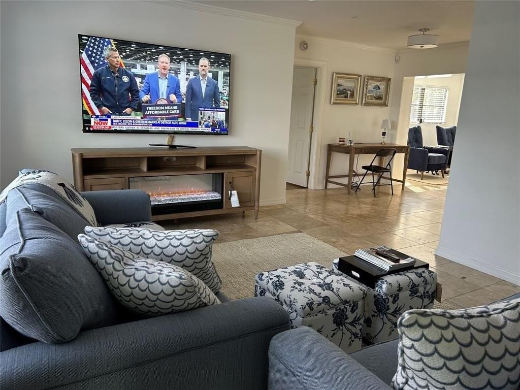 4431 Ne 28th Ave - Photo 3 of 42